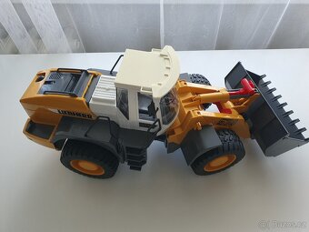 Čelní nakladač Liebherr L 574 - Bruder 2430 - 4