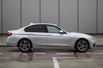 BMW Rad 3 320i xDrive Sport Line A/T - 4