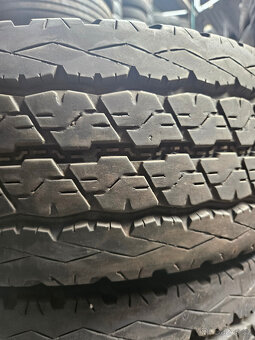 215/70R15C 109/107S Bridgestone Duravis R630 - 4