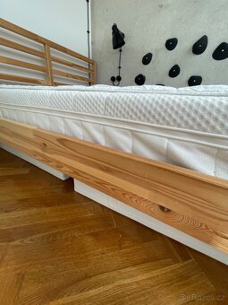 Postel 140x200 vc. rostu, matrace a ochrany matrace - 4