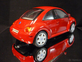 Volkswagen New Beetle 1,9 TDi VW Maisto 1/18 - 4