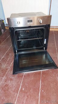 Horkovzdušná trouba Hotpoint ARISTON - VESTAVNÁ - 4