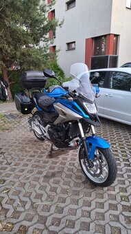 Prodám Honda NC 750X r.2018 - 4