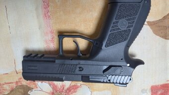 CZ P-07 9mm Luger - 4