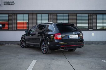 Škoda Octavia Combi 2.0 TDI DPF RS DSG - 4