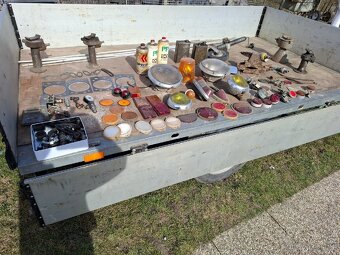 veteráni díly úklid garáže - 4