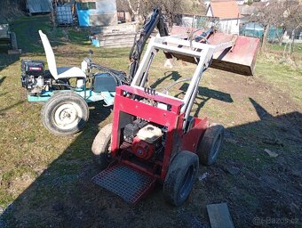 Minibagr a nakladač - 4