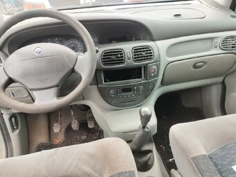 Renault Scénic 1.8 - 4