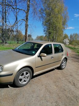 VW Golf - 4