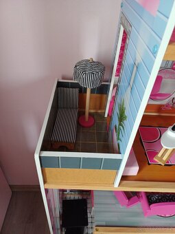 Obrovský dům pro panenky Barbie Kidkraft Sparkle Mansio - 4