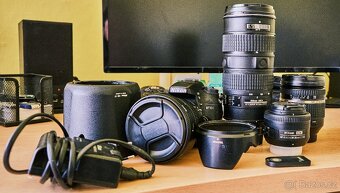 Nikon D71000 + objektivy - 4