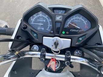 Honda CB125F - 4