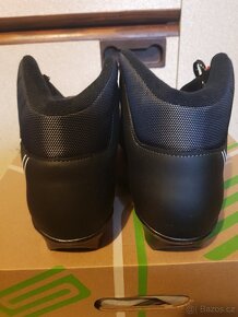 Prodám úplně nové boty na běžky SPINE SMART v.41 až v.45 - 4
