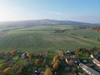 Nová Hradečná - stavební pozemek 2612 m2 - 4