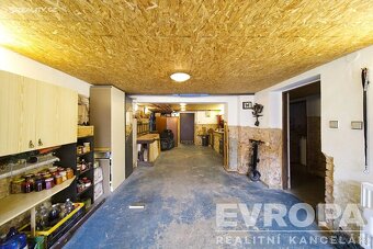 Prodej rodinného domu 198 m², pozemek 278 m² - 4