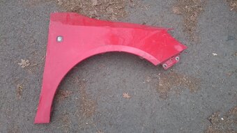 Skoda Roomster,Fabia 2 predni blatnik na opravu - 4