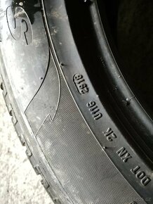 255/55/20 110v Pirelli - zimní pneu 2ks - 4