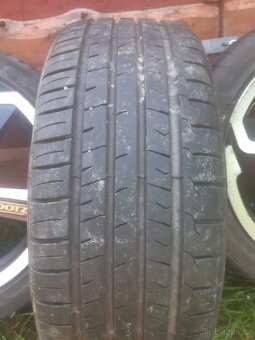 Letní pneu 215 /45 /17 - 4