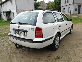 Škoda Octavia 1,8 Turbo 110kw Kombi - 4