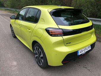 Peugeot 208 i, 1,2 - 4