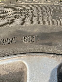 Pneu 195/65 R15 - 4