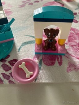 Lego Friends 41328 pokojíček ložnice Stephanie - 4