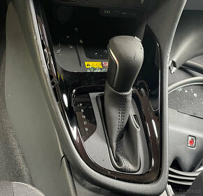 Toyota Yaris 1.5 HEV hybrid automat 04.2024 na ND - 4