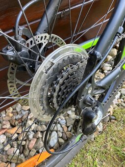 Genesis Solution 17" 27.5 - 4