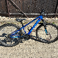 Prodám Horské kolo Mongoose Rockadile 26" modrá 2019 - 4