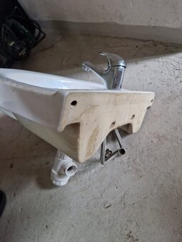 Umyvadlo + baterie + sifon - 4