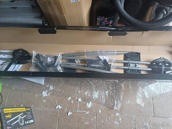 Střešní nosič/příčníky + 3x nosič jízdních kol - 4