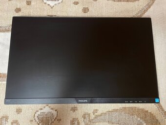 Prodám monitor k PC - 24" Philips 243V7Q - 4