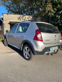 Dacia Sandero 1.6 i 64kw Bourana - 4