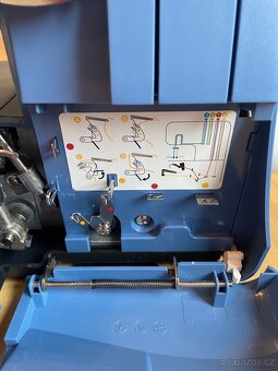 Overlock Singer S0235 - Making The Cut - 4
