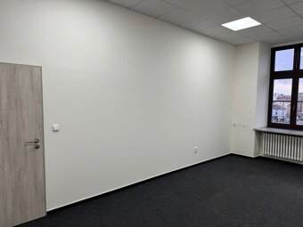 Pronájem kanceláře 21,79 m2 v centru města - ul.Josefská - 4