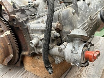 Motor BMW Serie 3 / E30, 1.8 M10 B18 vč. karb Pierburg - 4