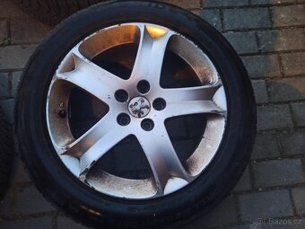 Prodám pneumatiky a disky 215/55 R17 - 4