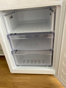 Prodám lednici Beko - 4