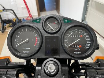 Triumph Trident 900 - 4