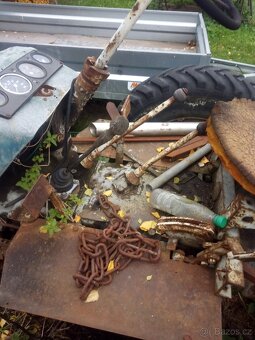 Prodám-Traktor Svoboda-Zadní díl. - 4