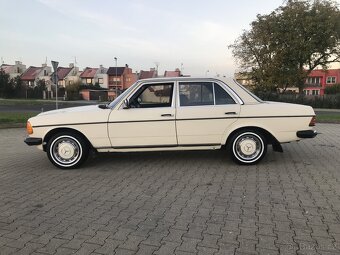 Mercedes Benz W123 240D - 4