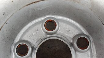 Sada plechových disků na VW T5/T6 na zimních pneu Semperit - 4