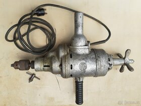 Starožitná průmyslová vrtačka ČKD - FUNKČNÍ - 4