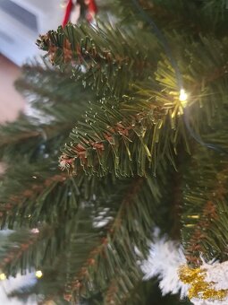 Vánoční stromek umélý - 4