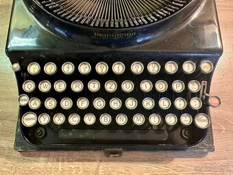 Psací stroj Remington - 4