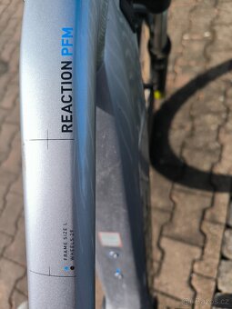 Cube reaction hybrid - 4