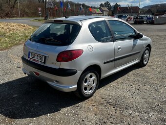 Peugeot 206 1.4i, r.2007, rozvody, pěkný stav - 4