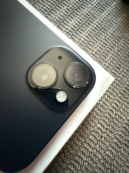 iPhone 15 black 128GB - 4