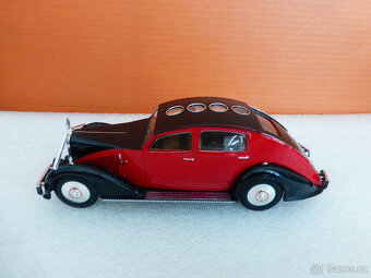 modely aut 1:43 8. - 4