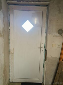 Vchodové dveře plastové - 4